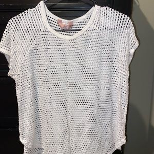 White cutout workout shirt